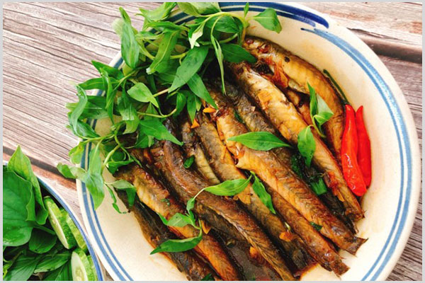 Cách kho cá kèo rau răm lạ miệng cực “đưa cơm” - DTBTAAu