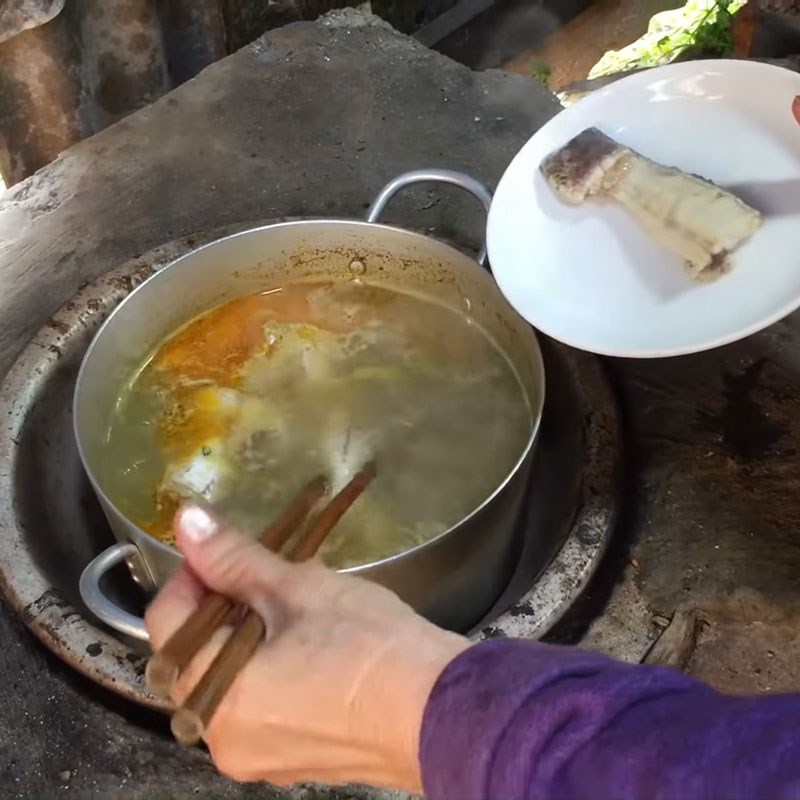 Cách nấu bánh canh cá lóc Huế bột gạo thơm ngon đơn giản ai cũng mê