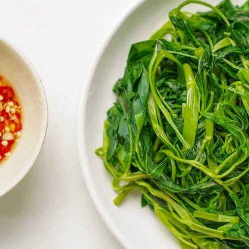 Cách Luộc Rau Muống Xanh Mướt Mắt, Giòn Ngọt